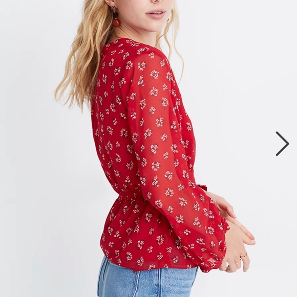 Madewell V-Neck Peplum Top in Little Lilies - Picture 3 of 11